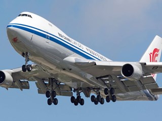 B747