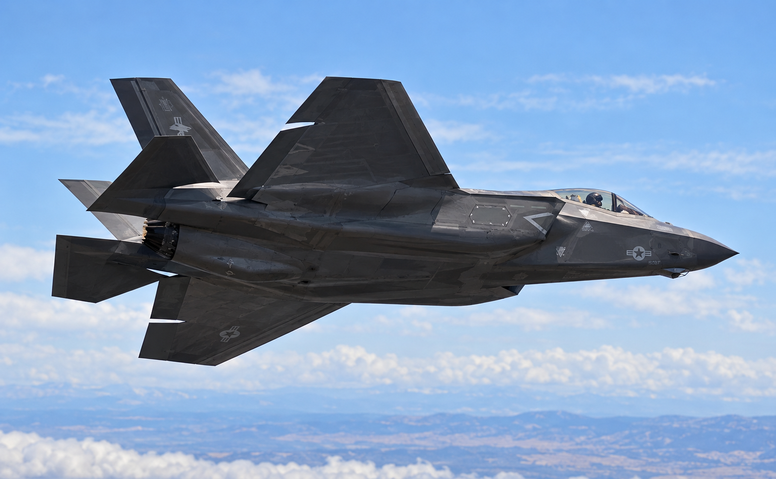 F35